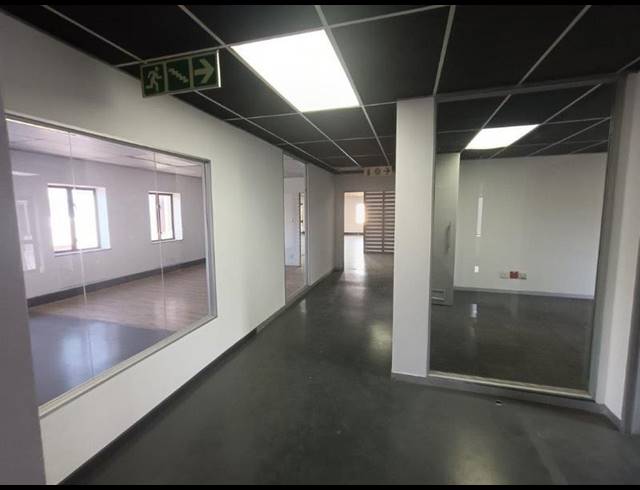 INDUSTRIAL PROPERTY TO RENT IN OLIVEDALE